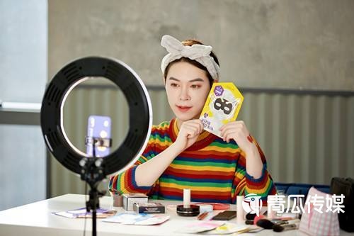抖音美妆博主号是怎样运营的？